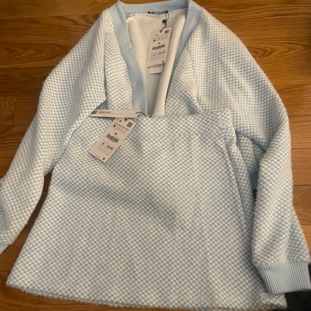 Brand new sweater skirt set